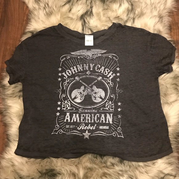Tops - 🎼Johnny Cash Crop top🖤